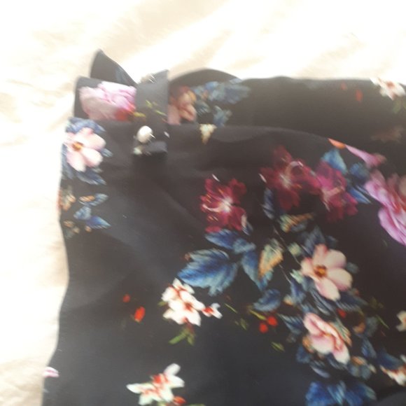 Tahari Floral Scuba Shift Dress size 14 Arthur SL - Picture 9 of 9